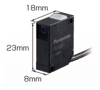 W8mm×H23mm(指示燈部分除外)×D18mm的厚度、高度、長度，尺寸加以縮減後的最小形狀。